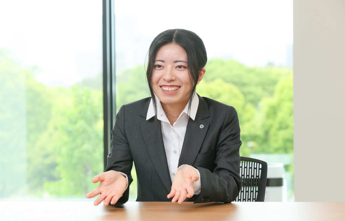 インタビューの様子